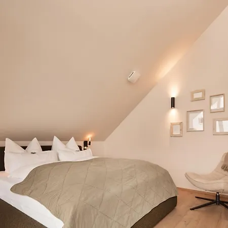 Der Karlshof - Natursuiten & Lejlighed *