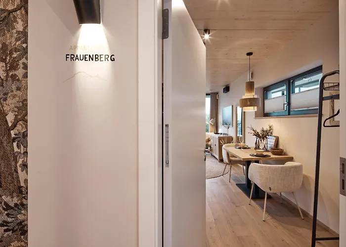 Der Karlshof - Natursuiten & Διαμέρισμα